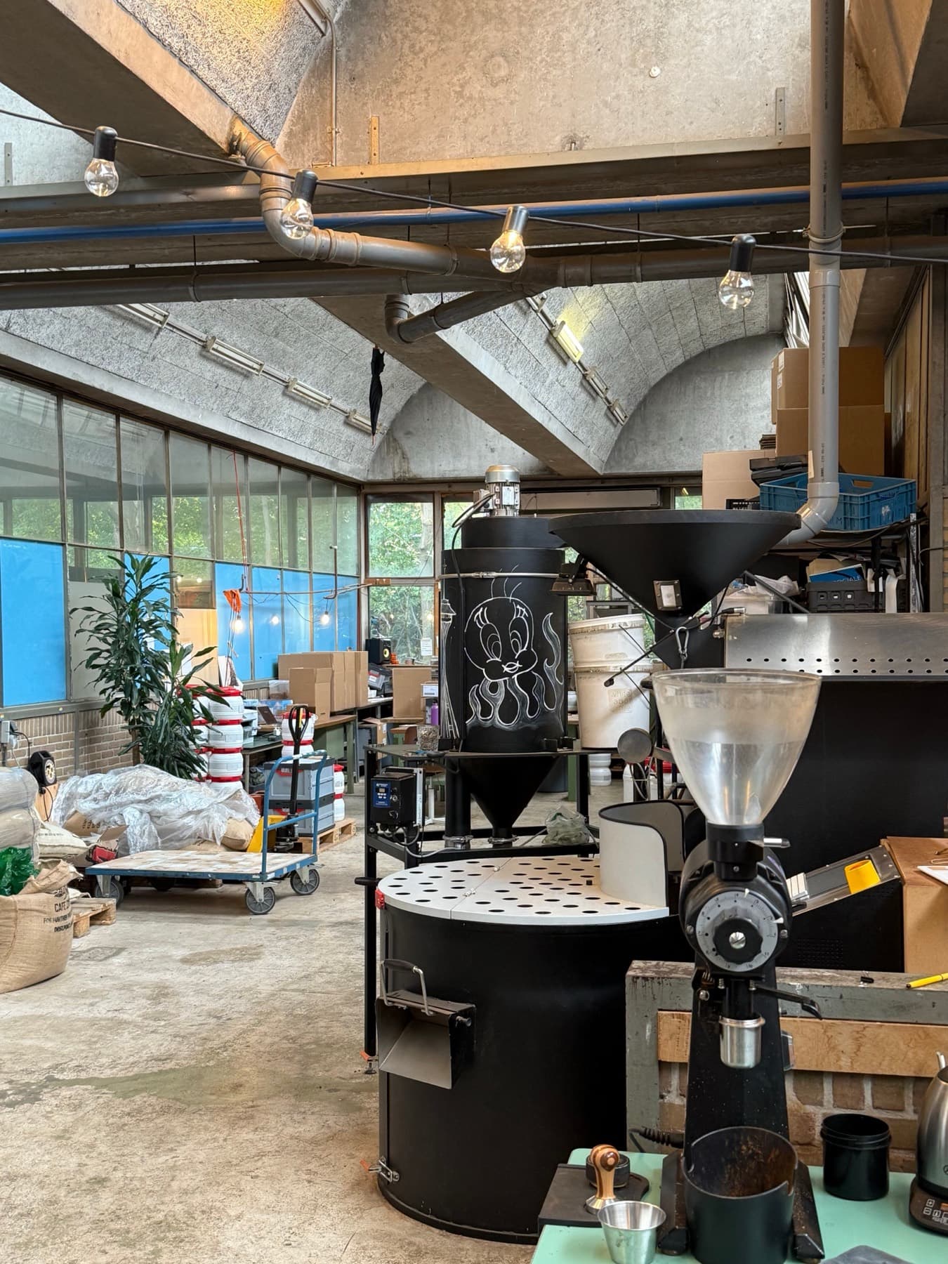 Mobile coffee experience. Specialty coffee, professional equipment and baristas for events, brands and weddings.
